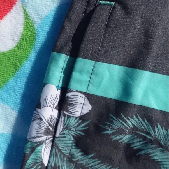 New Goodfellow Swim Trunks - Picture 5 of 7